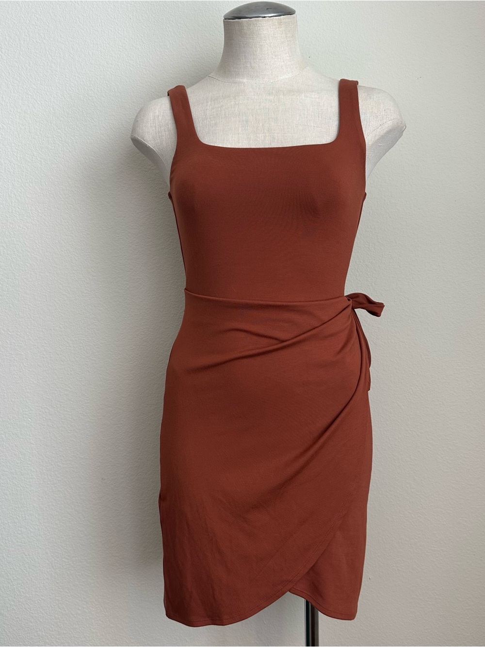 Aritzia Wilfred Saturn Wrap Dress Women’s 2XS